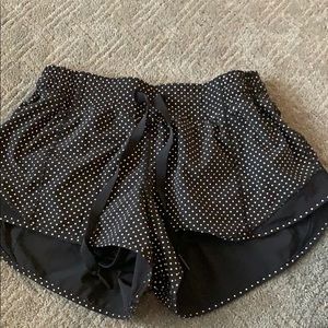 Lululemon Reflective Polka Dot Hot Hotty Shorts